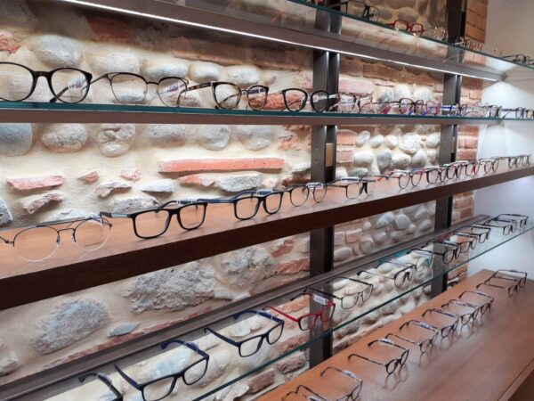 Home page 14 Foto Ottica Farina Promozione Occhiali da Vista e da Sole per le Aziende